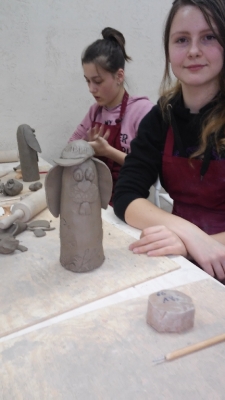 Warsztaty ceramiczne uczennic klas 4-7 w pracowni ANANDA