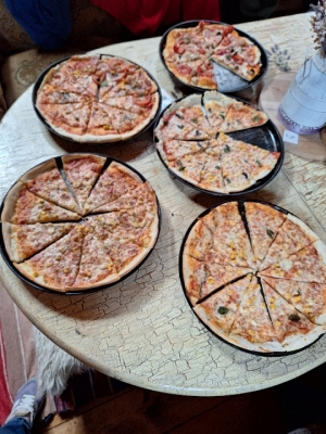 PYSZNA PIZZA W DOBKOWIE