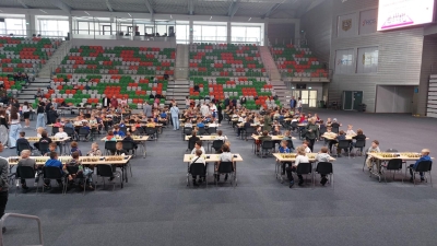 Debiut „Trójkowych” szachistów w dolnośląskim turnieju
