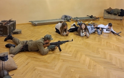 POKAZ HISTORYCZNY Z POWSTANIA WARSZAWSKIEGO
