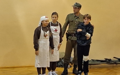 POKAZ HISTORYCZNY Z POWSTANIA WARSZAWSKIEGO