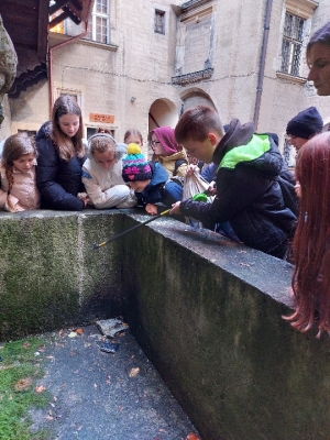 Niezwykła podróż w czasie - Odkrywanie Zamku Czocha z klasami 4a i 4c