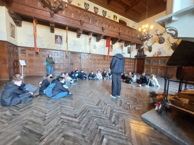 Niezwykła podróż w czasie - Odkrywanie Zamku Czocha z klasami 4a i 4c